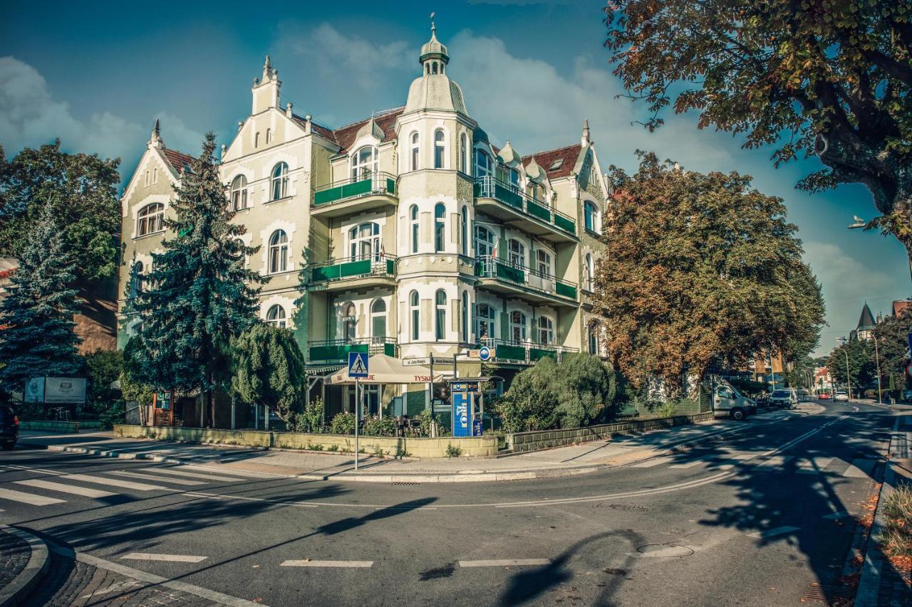 Dom Zdrojowy Amber Hotel Świnoujście Екстериор снимка